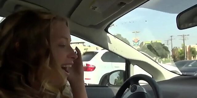 blonde,blowjob,bra,car,cumshot